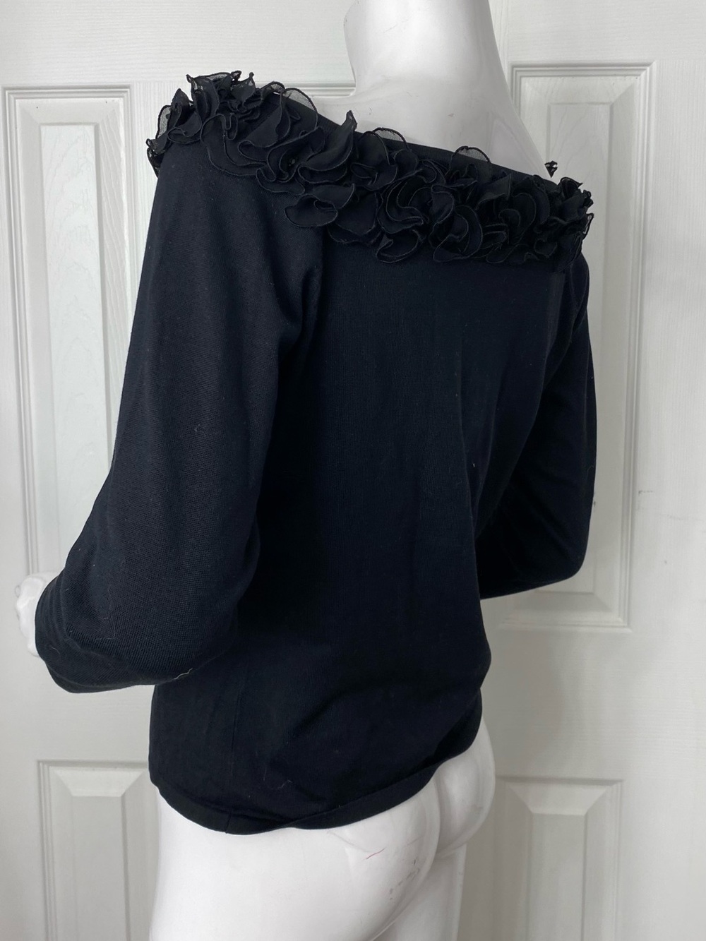 ‼️Silk Carlisle Black Floral Trim Boatneck Top - Picture 3 of 7